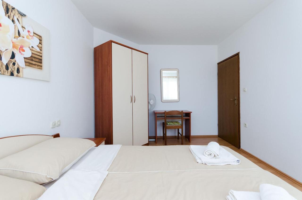 Apartments Marija P Lopar Zewnętrze zdjęcie