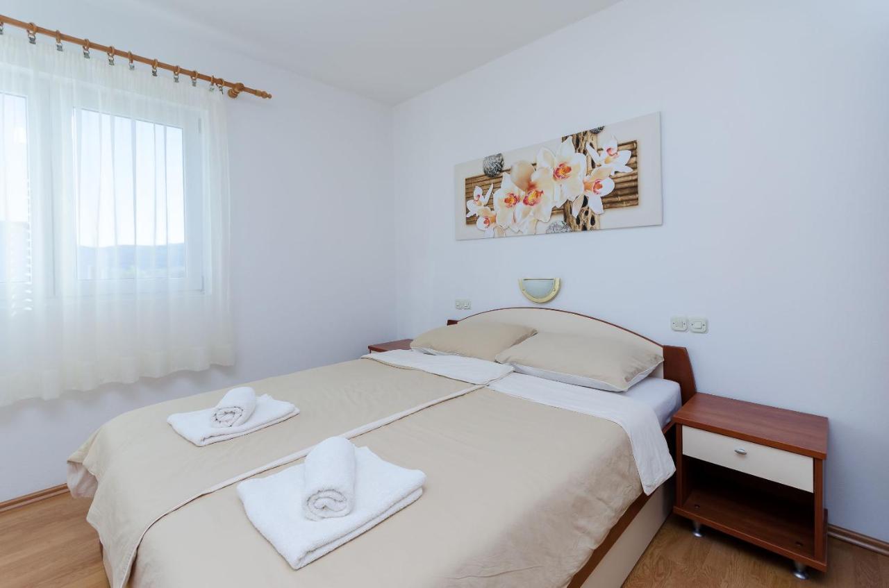 Apartments Marija P Lopar Zewnętrze zdjęcie