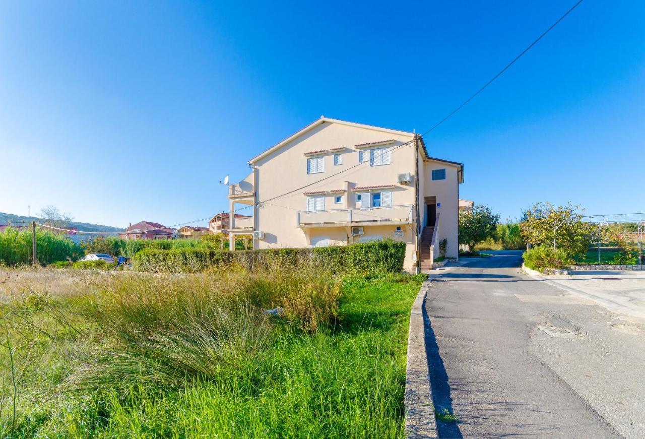 Apartments Marija P Lopar Zewnętrze zdjęcie