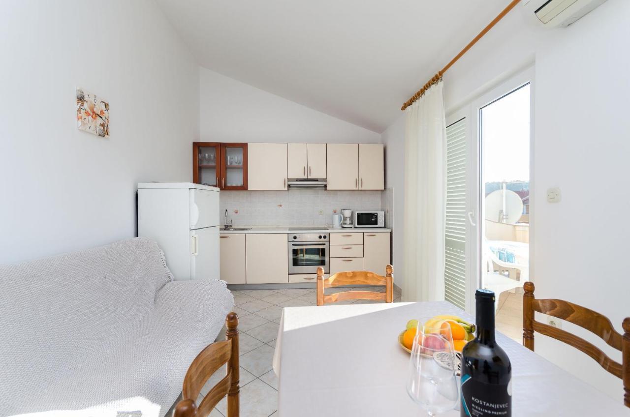 Apartments Marija P Lopar Zewnętrze zdjęcie